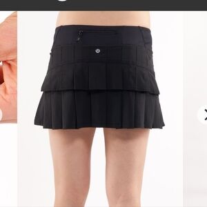 lululemon athletica Pace Setter Black Mini Skirt Size 4